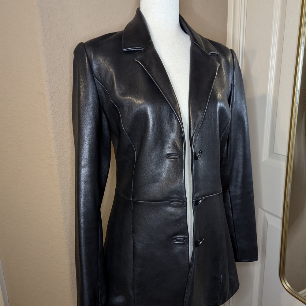 Jones New York Women's Sleek Black Leather Jacket